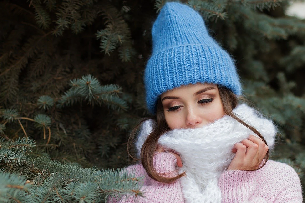 How to Keep Your Skin Hydrated Through The Holidays - Joanna Vargas