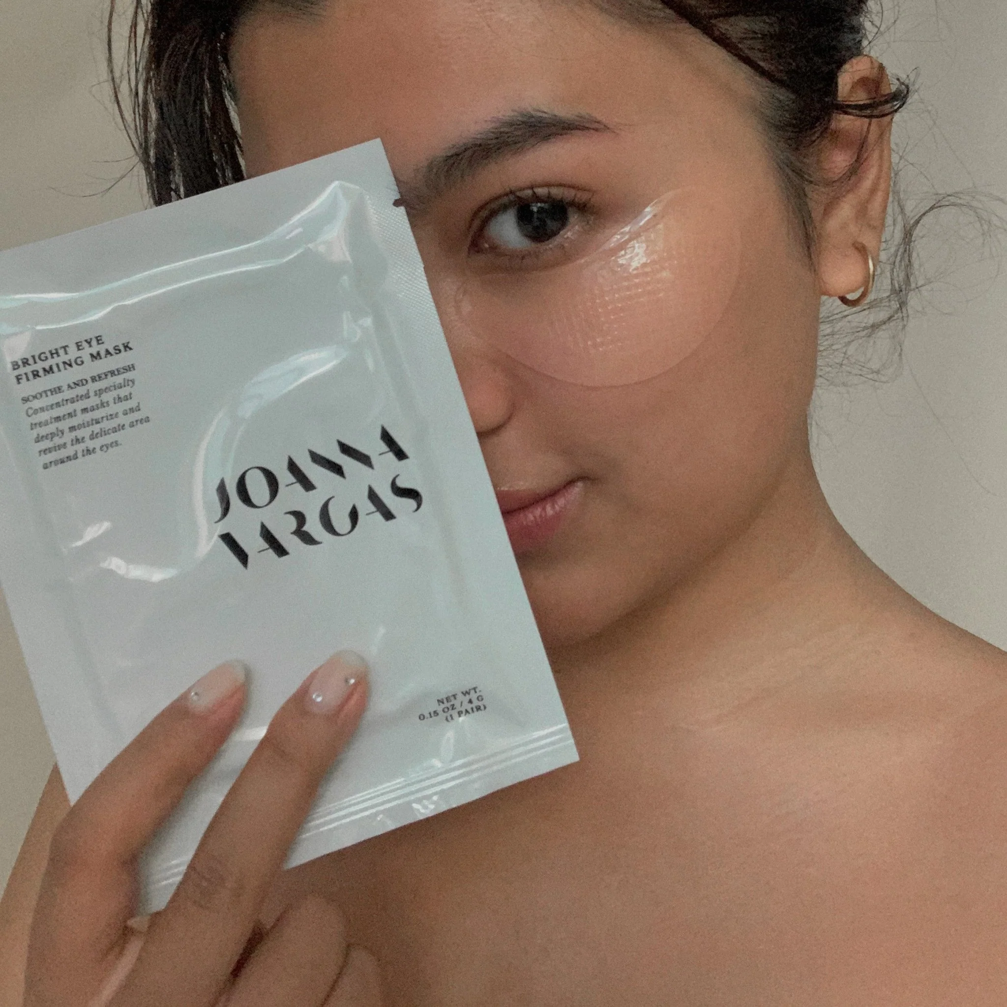 SkinCare Guide By The Decade - Joanna Vargas