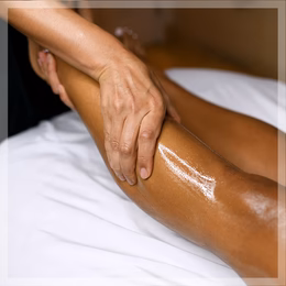 PRE-POST NATAL MASSAGE